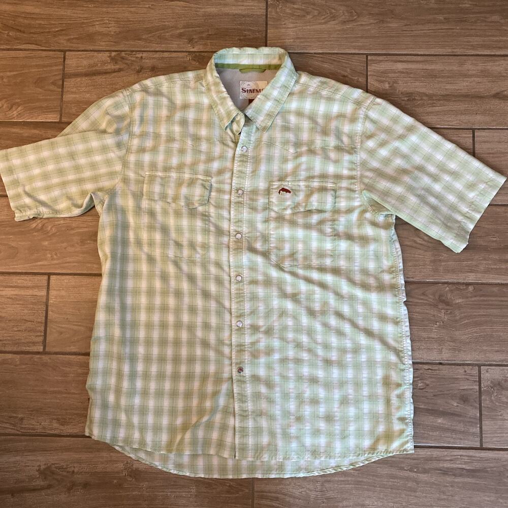 Simms Fishing Shirt Large Green Plaid Short Sleeve Vented Outdoor Hiking